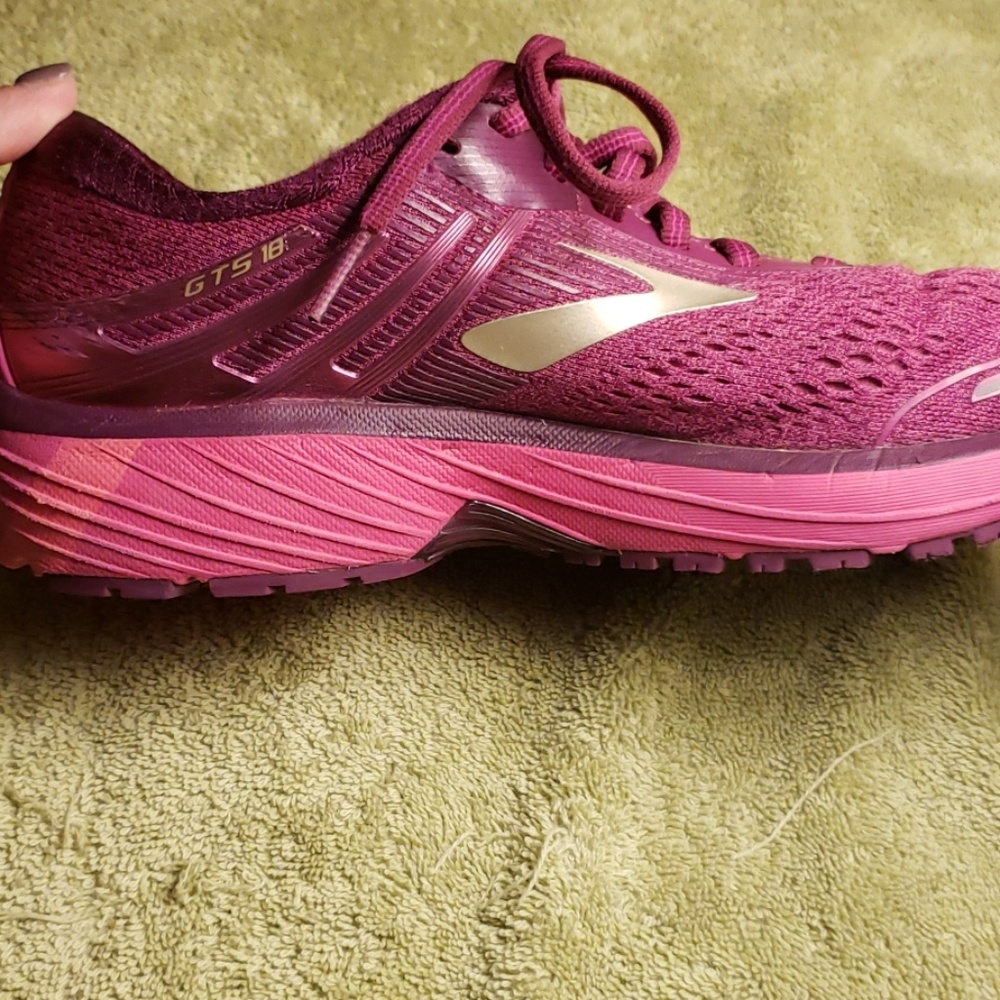 Brooks Adrenaline GST 18
